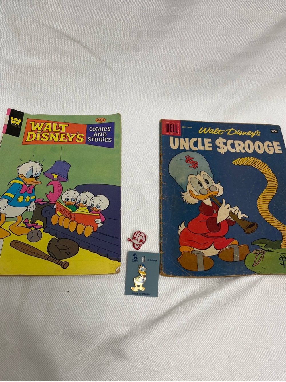 VTG Lot Donald Duck Comics Uncle Scrooge Dell Comic 1957 Lapel Pin Ring